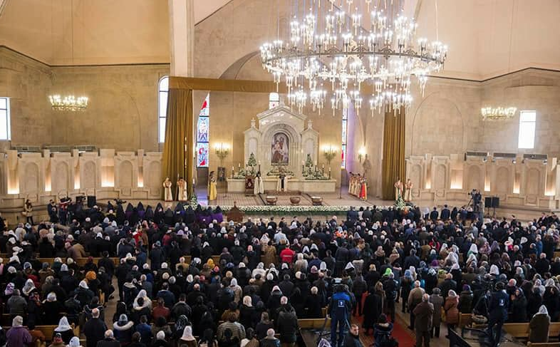 Surp Dzınunt (İsa Mesih'in Doğuş ve Beliriş Yortusu) kutlandı